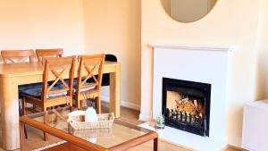 Newly Renovated 3 Bed Apartment