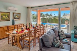 Villa Mar Flores by Villa Plus