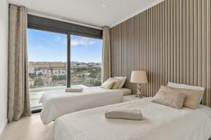 Villa Lynx With Heated Pool V108