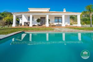 Villa El Capricho 3BR Escape in Beautiful Álora