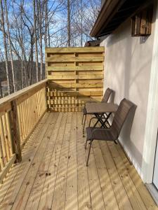 Working 9 to Pine by Beyond Expectations with Views