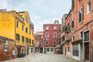 Ca Venier Apartments R&R