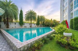 Beautiful 1 BR with Big Balcony and Lagoon Pool
