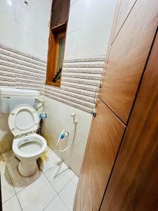 Spacious 3 BHK Apartment in Lively Islamic Area