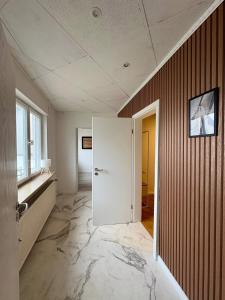 modernes Monteurhaus mit eigenem Parkplatz & Hof