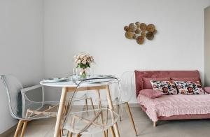 Appartement lumineux RDC avec jardin et piscine
