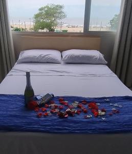 Apto no centro com vista para o mar, com churrasqueira