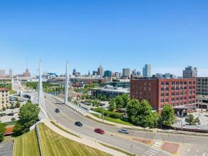 The Bentley, Luxury Boutique Stay in Downtown Milwaukee