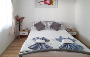 1 Bedroom Nice Apartment In Gabonjin