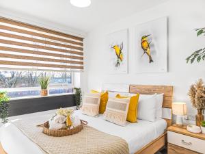 The Cozy Chapter - Spacious Apartments Near Manchester City Centre & Old Trafford