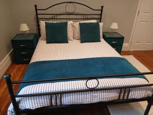 Spacious 4 Bedroom House, Garden, Nr Ipswich Town Centre with hot tub