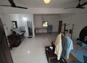 House 21 - Mid