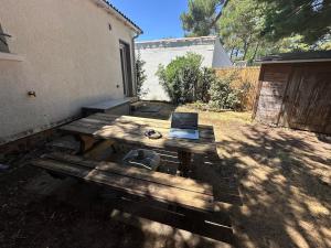 Maison avec jardin arboré et calme