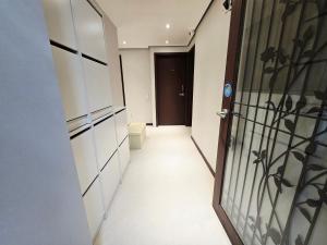 화이트브라운 게스트하우스