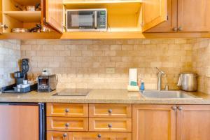 Ski-InandSki-Out and Mtn Views! Everline Resort Condo