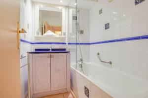 2 pièces plein Centre, Terrasse, Parking