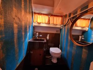 Salerno B&B on Boat Poetica