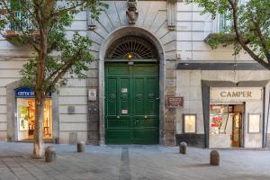 Leon Caravita Suites