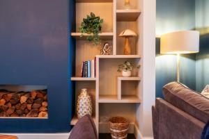 Stunning 2 Bed Townhouse with Patio