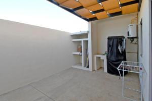 Luxury Family Communal Pool Terraces City Views