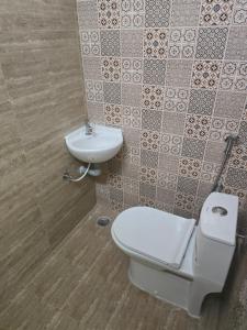 Eachanari Karpaga Rathinam Residency By Shivalaya Stays