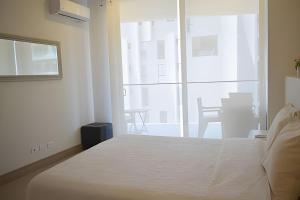 Apto acceso piscina y al mar en Morros