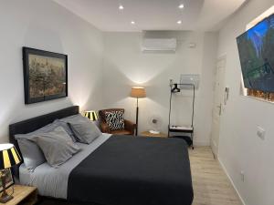 Puerta del Sol House