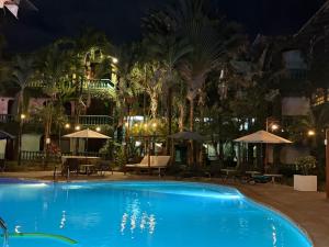 Host Company Jaco Luxury