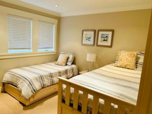 Qualicum Landing West Coast Cottage