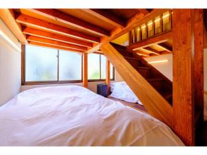 YOLO DONT STAY - Vacation STAY 74396v