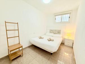 Very good place and sunny