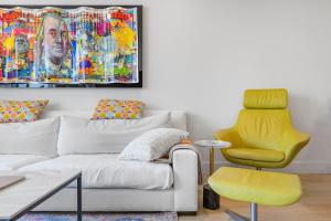 8 Santa Monica Huge Stylish Apartment