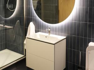 Sparrows Nest - Uk50109