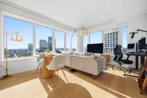 Greenpoint 1 BR w Work Setup by Anyplace - 11735