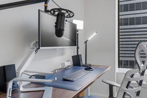 FiDi Studio w Work Setup by Anyplace - 11431