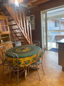 Family Chalet Fenced Garden Mountain View