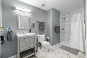 Modern 2BR - Private Parking, 30 minutes from NYC, 15 minutes from World Cup