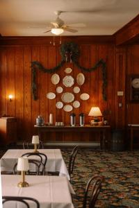 Terrace Inn and 1911 Restaurant