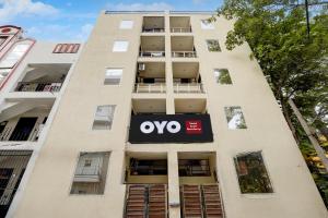 Hotel O Super Silverkey Galleria Market