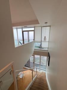 Lakeshore Loft with waterviews 10 mins to BMO field