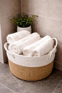 Stylish 1BR Apartment Fast WiFi 15 mins to Central London