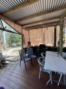 Casa Rodante Fija y Pileta en el bosque Punta del Este - camping -