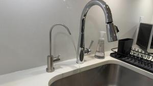 2Bed 1Bath in City, 20 min to BC Place FIFA 2026