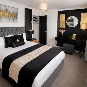Rosie House 3 bedroom House in Sandbach with Parking