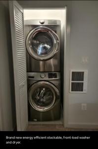 Downtown andHarbor Apartment