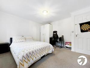 5 Bed Kent property in secure location with free dedicated parking