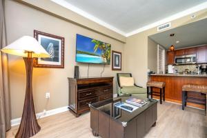 KBM Resorts FREE CAR Honua Kai Hokulani Ocean view 1-Bedroom Condo Stunning Sunsets HKH-344