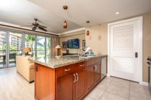 KBM Resorts FREE CAR Honua Kai Hokulani Ocean view 1-Bedroom Condo Stunning Sunsets HKH-344