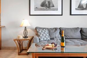 KBM Resorts FREE CAR Papakea Ocean view Renovated 3-Bedroom Condo and Fully Air Conditioned PKC-403