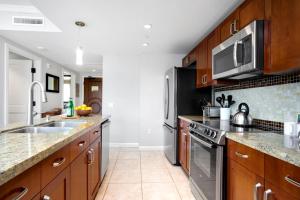 KBM Resorts FREE CAR Honua Kai Konea Beach Inspired 2-Bedroom Condo HKK-220